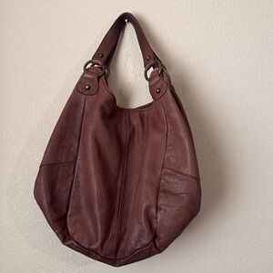 Tano leather shoulder bag